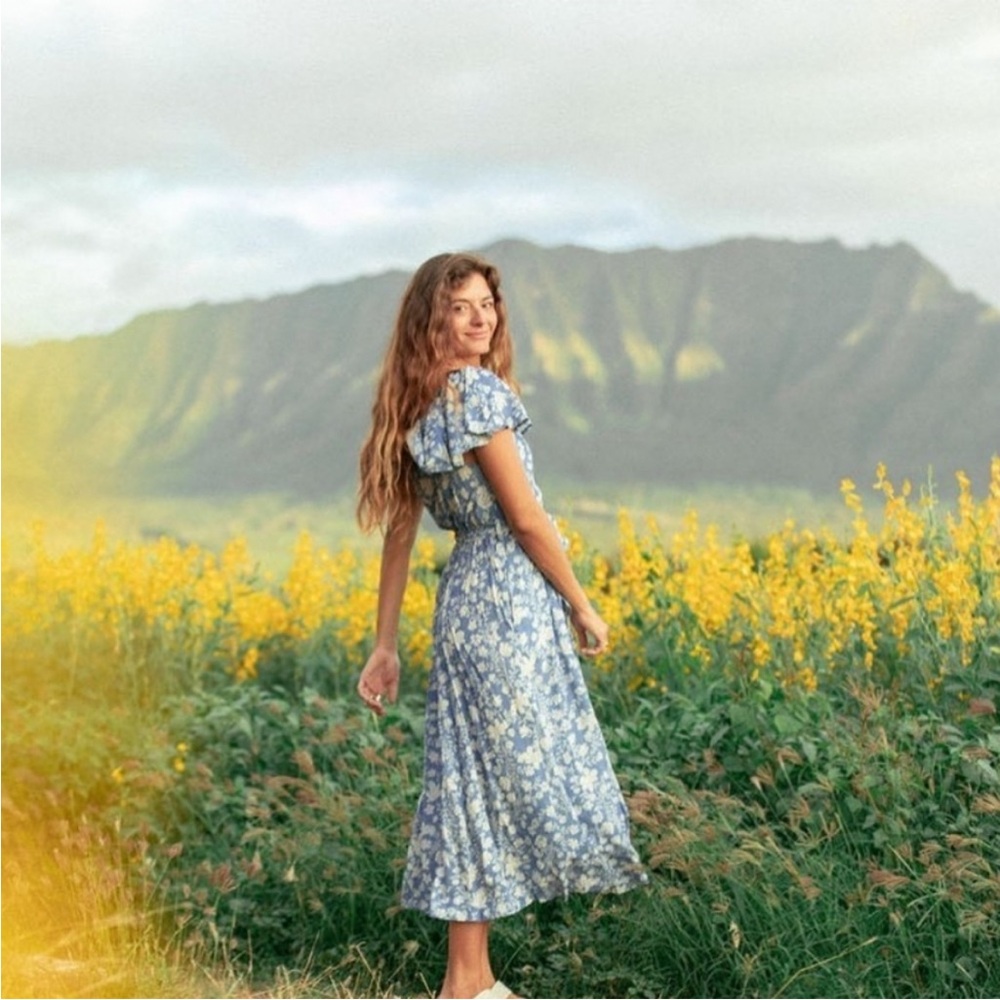 Yireh Indah Rose Midi Dress